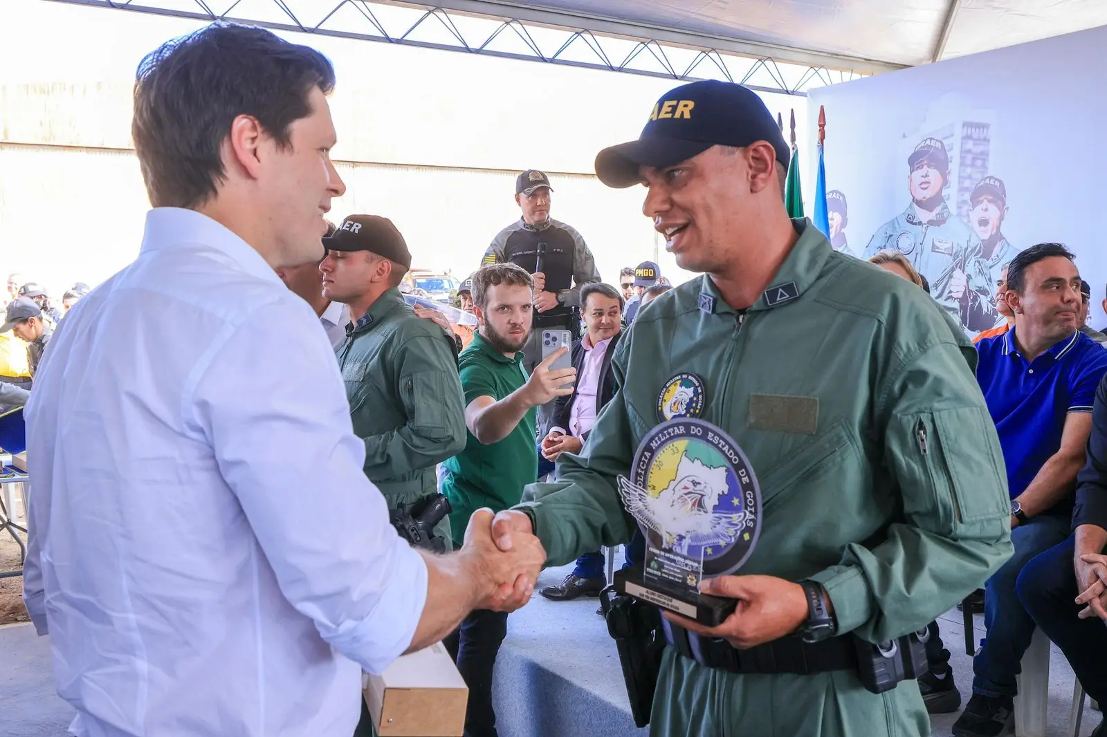 Daniel Vilela inaugura base do Graer em Luziânia