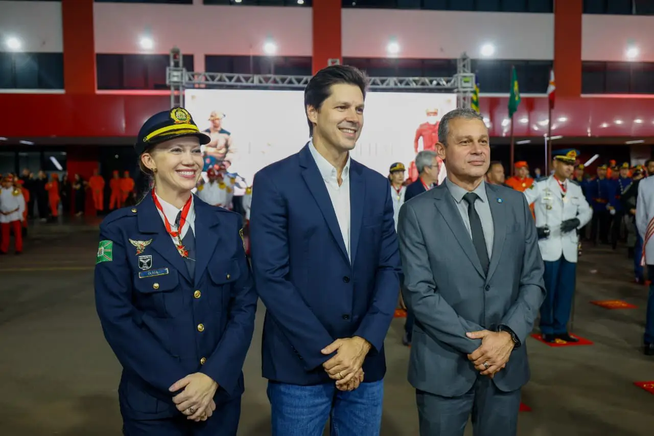 Daniel Vilela anuncia promoção de 793 bombeiros e entrega veículos à corporação
